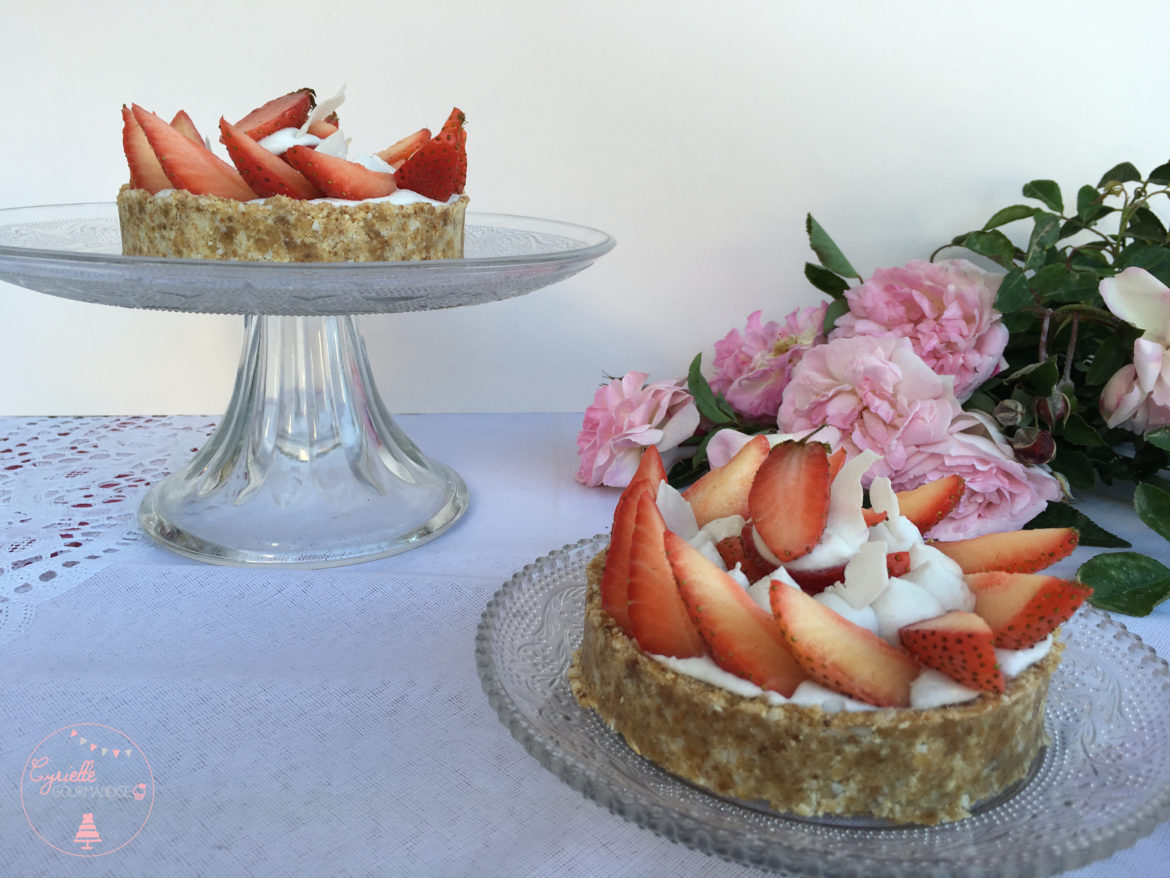 Tarte fraises-coco 100% crue et vegan {Foodista Challenge #18}