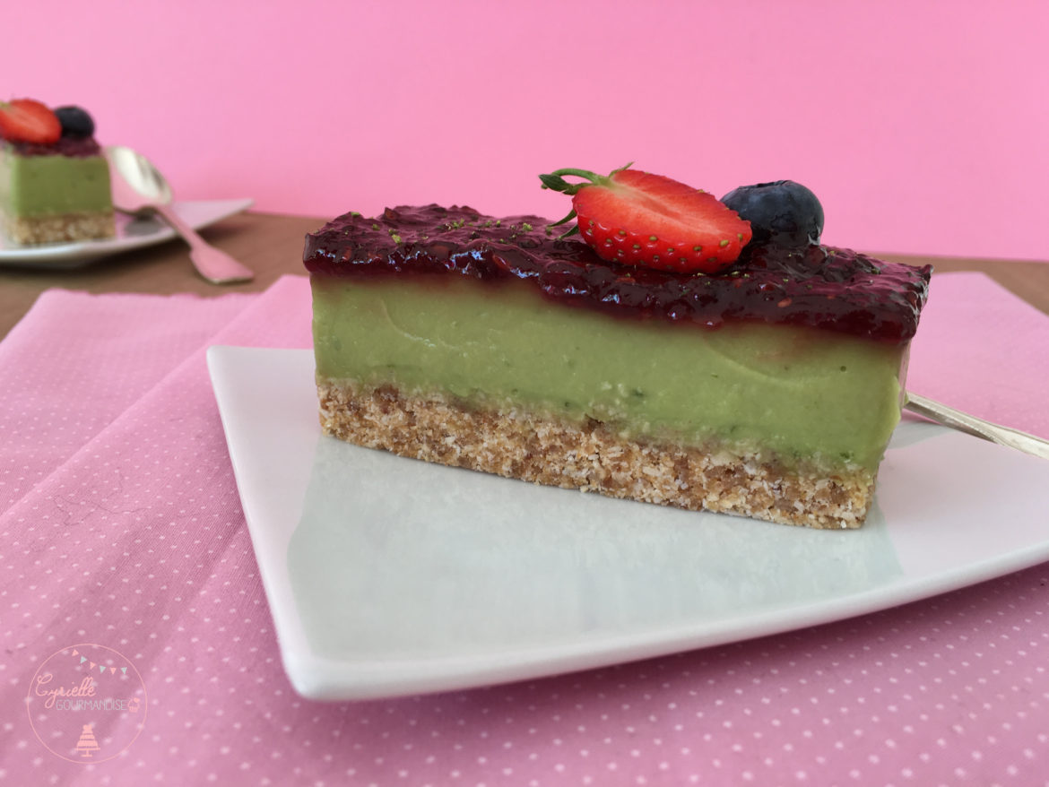 Comme un cheesecake…Avocat-Citron Vert-Framboise {Bataille Food #35} ♥ Vegan ♥