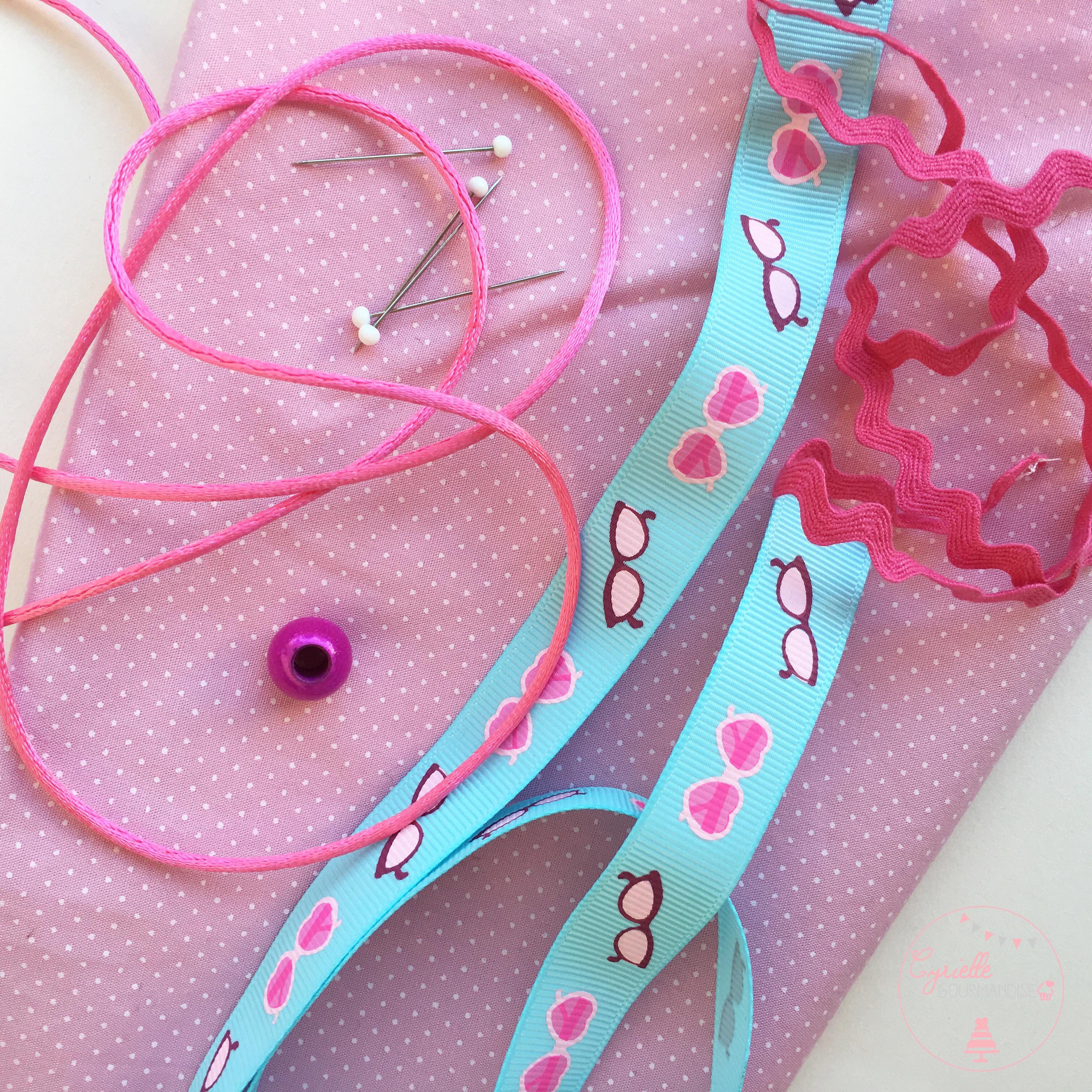 DIY pochette lunette matériel