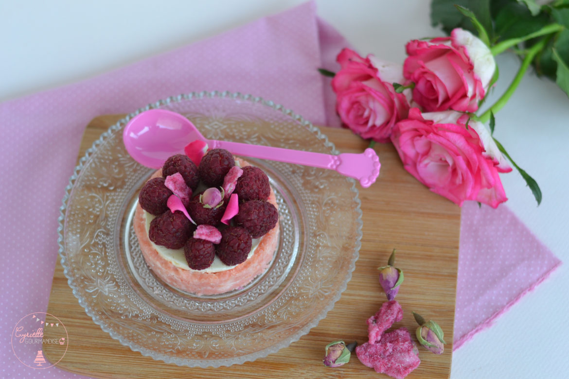Panna Cotta à la Rose comme une tarte aux Framboises ♥ Octobre Rose ♥