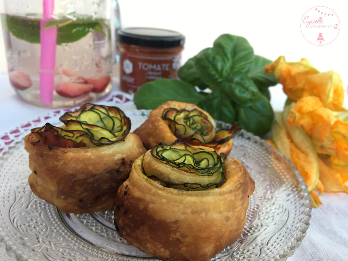 Fleurs de courgettes feuilletées à la tomate