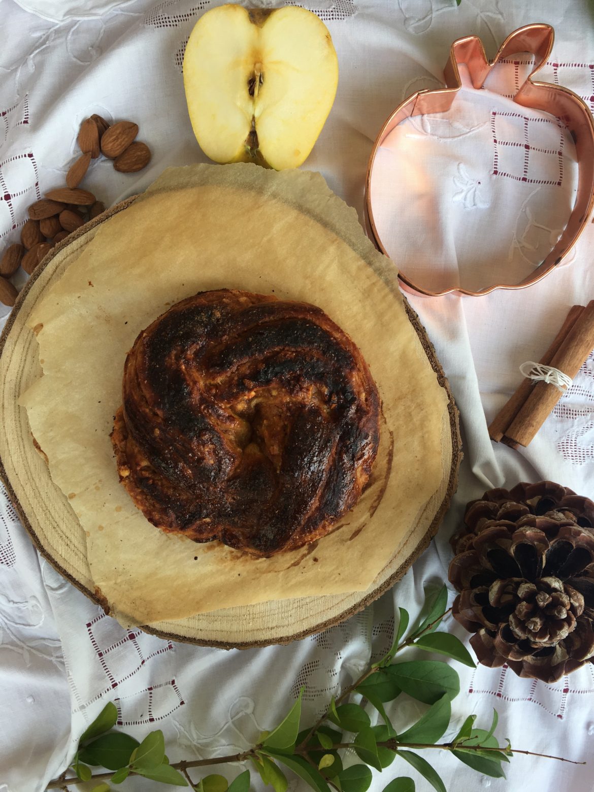 Brioche Couronne Pomme-Cannelle-Amandes